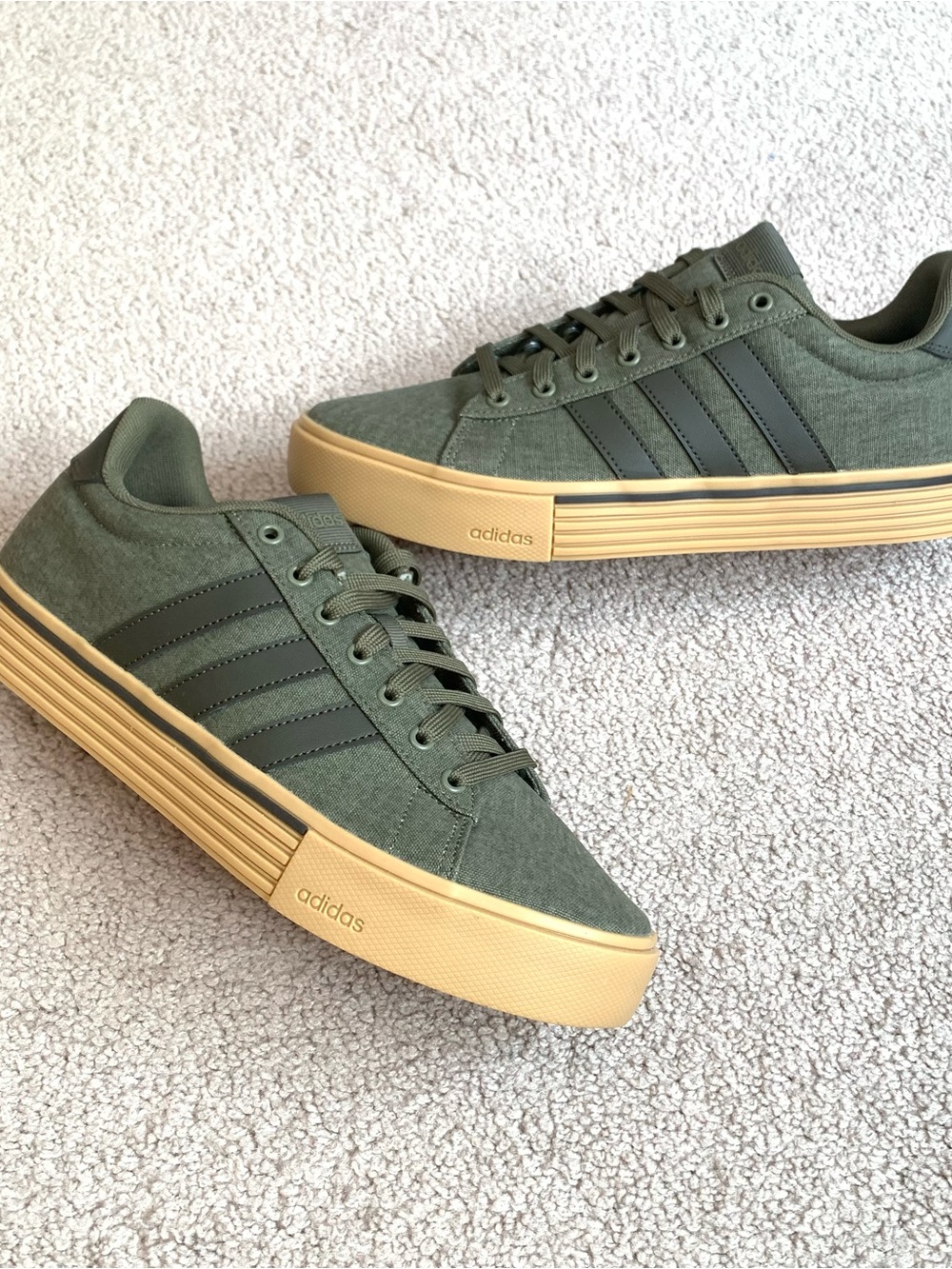 Adidas Daily 4 Olive Strata Gym Sneakers Mens Size 10 NEW